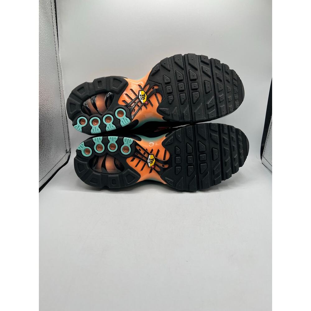 Nike Air Max Plus GS ‘Aurora Green Orange Pulse’ size 7Y - Picture 5 of 6